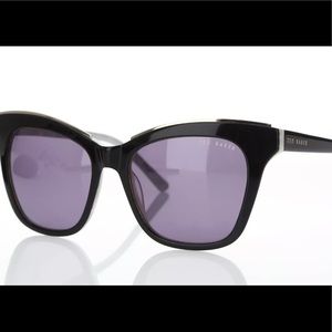Ted Baker High-Fashion Cat-eye sunglasses